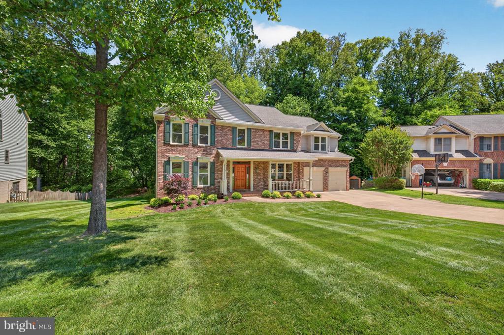 8704 MARGARET LANE