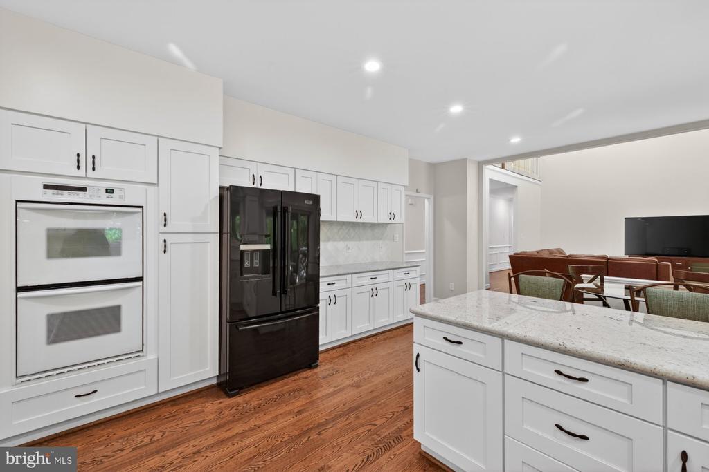 8704 MARGARET LANE