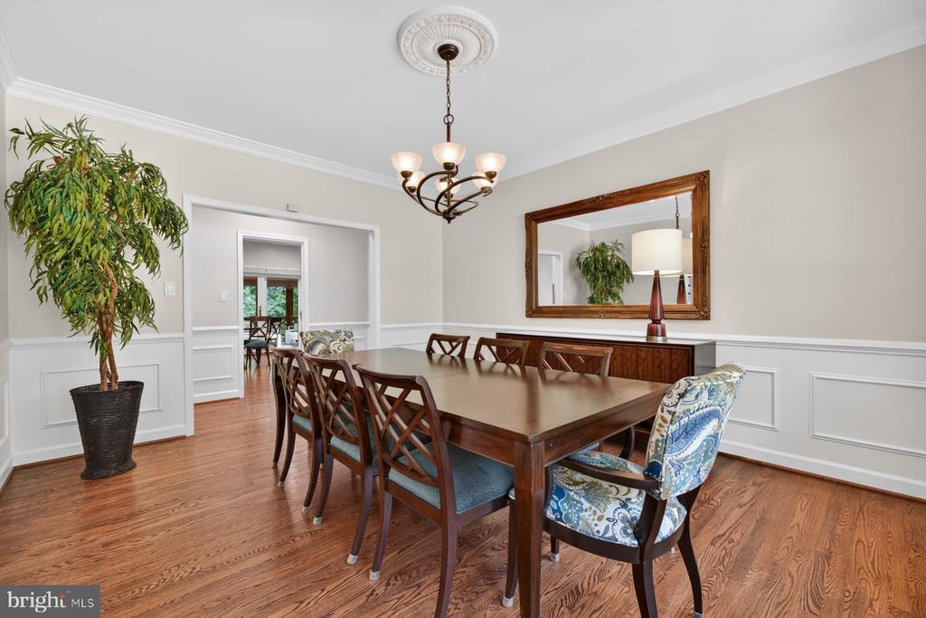 8704 MARGARET LANE