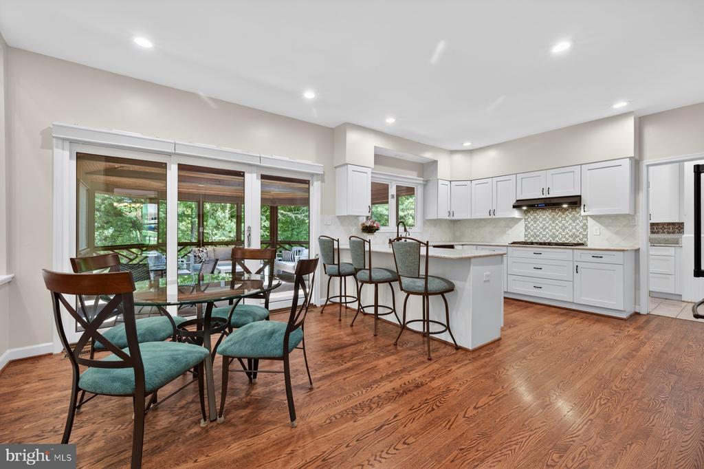 8704 MARGARET LANE