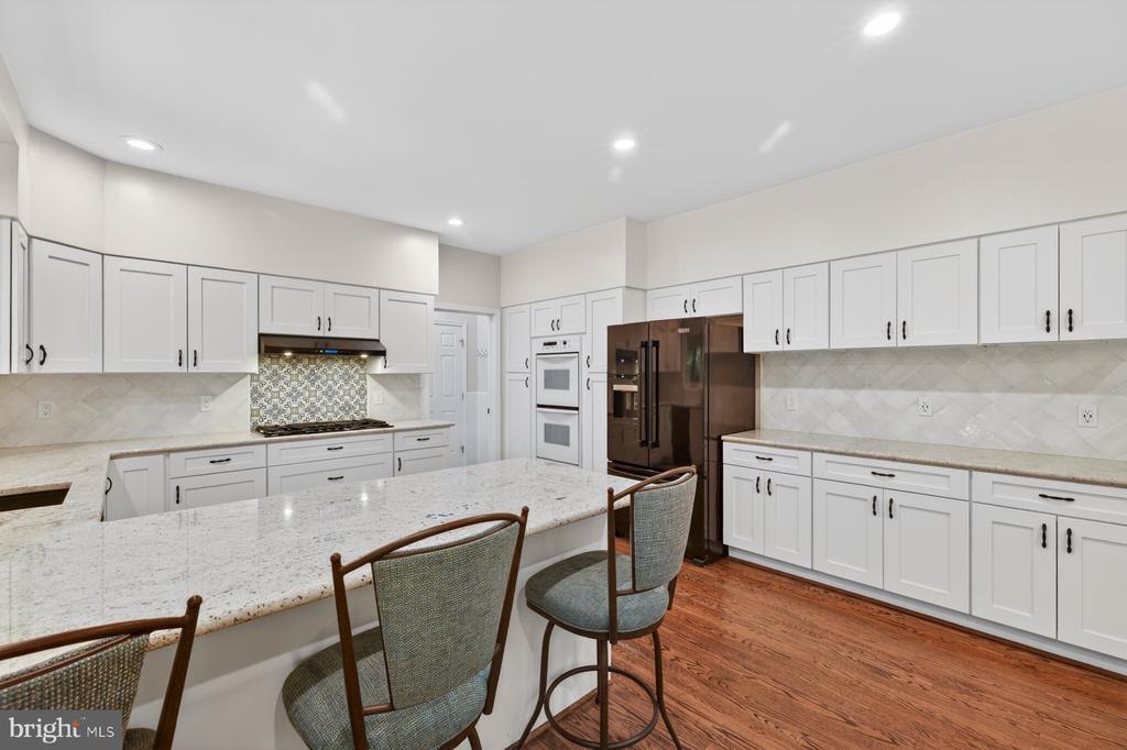 8704 MARGARET LANE