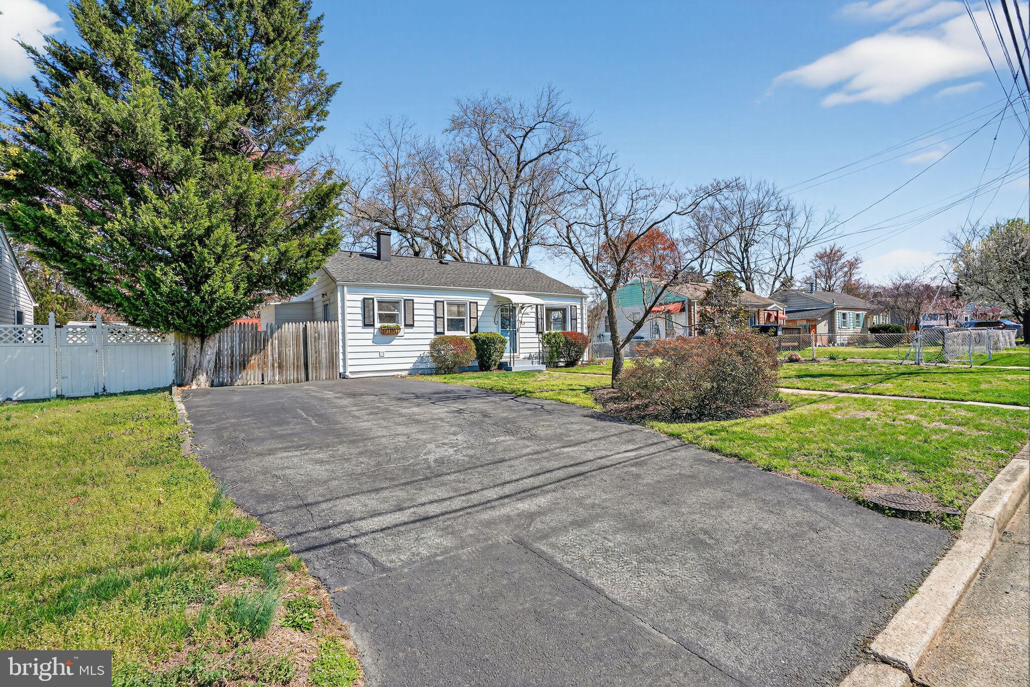3206 CAMPBELL DRIVE
