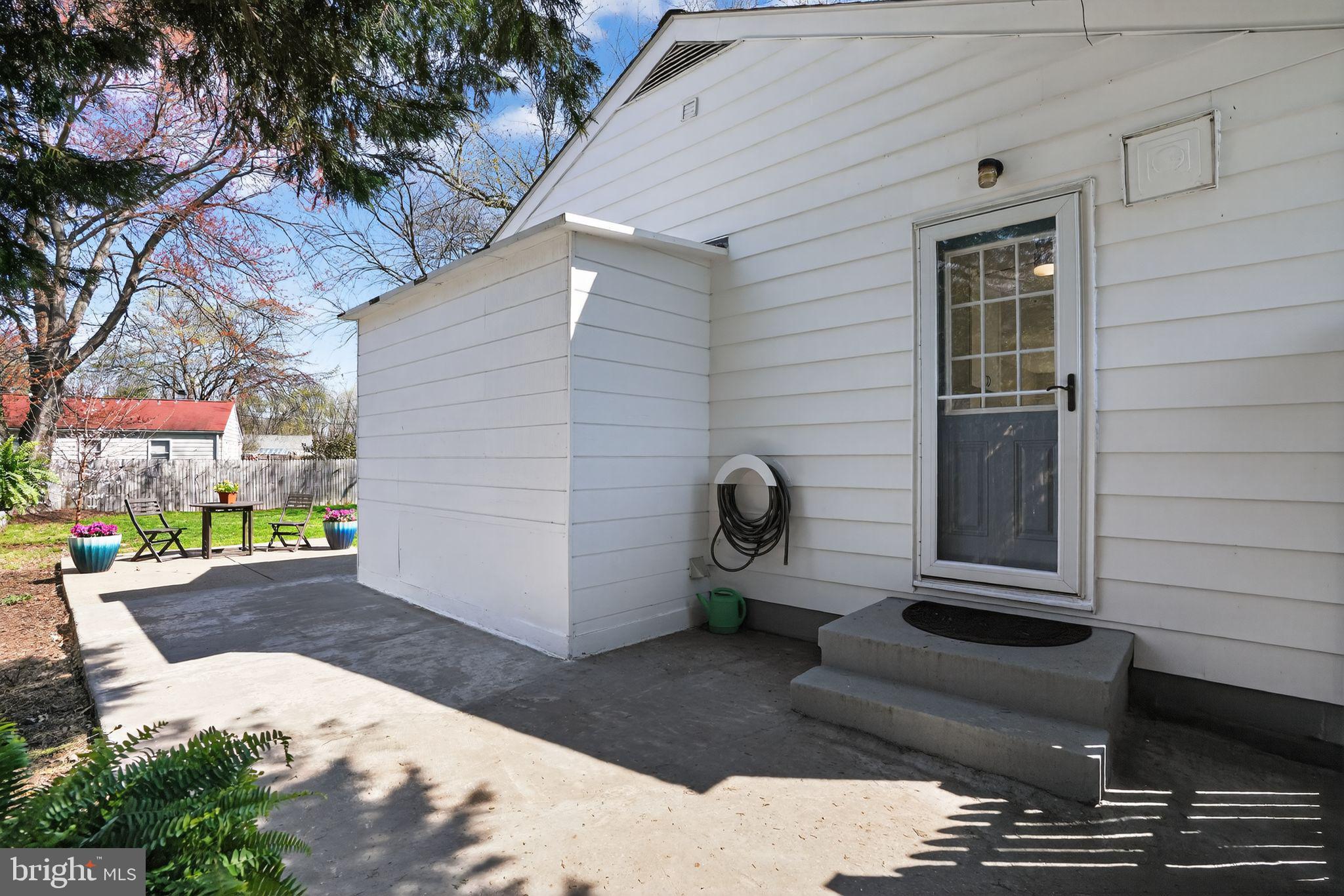 3206 CAMPBELL DRIVE