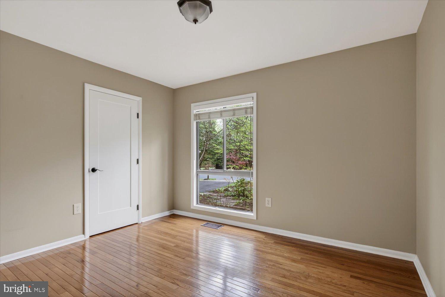 2105 LIRIO COURT