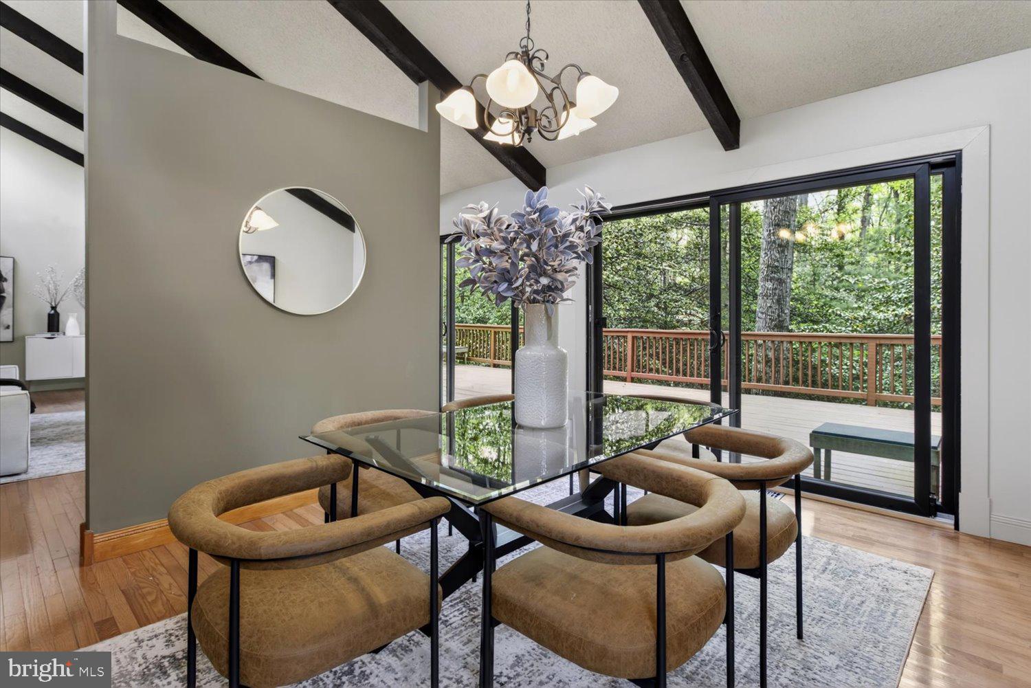 2105 LIRIO COURT