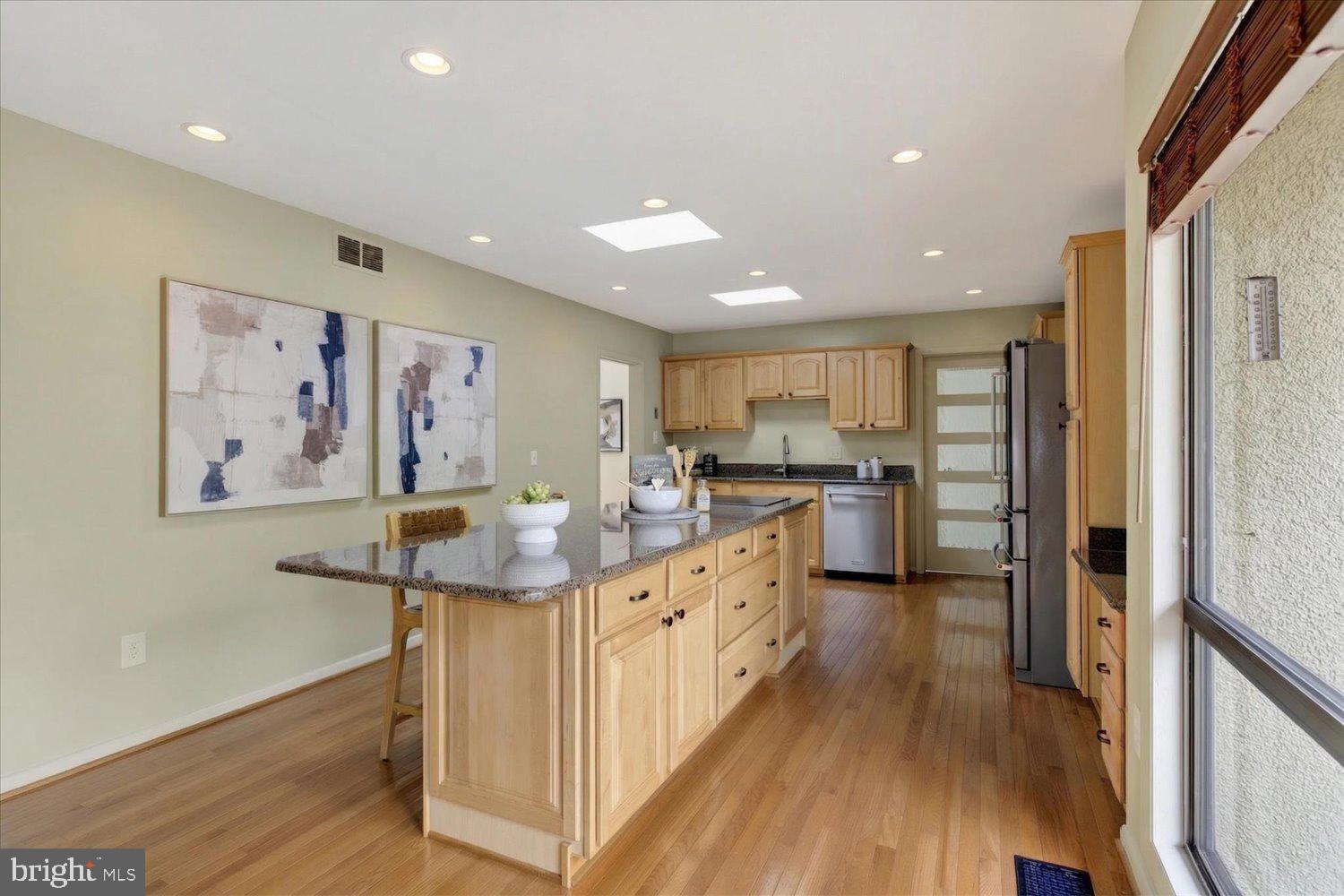 2105 LIRIO COURT