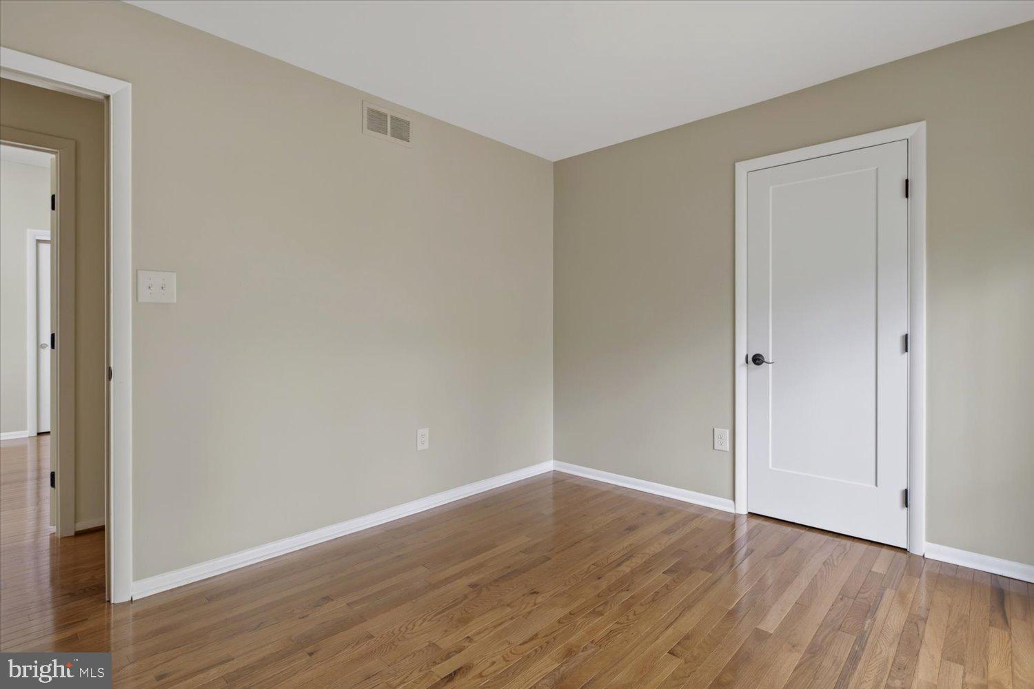 2105 LIRIO COURT