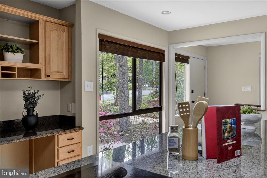2105 LIRIO COURT