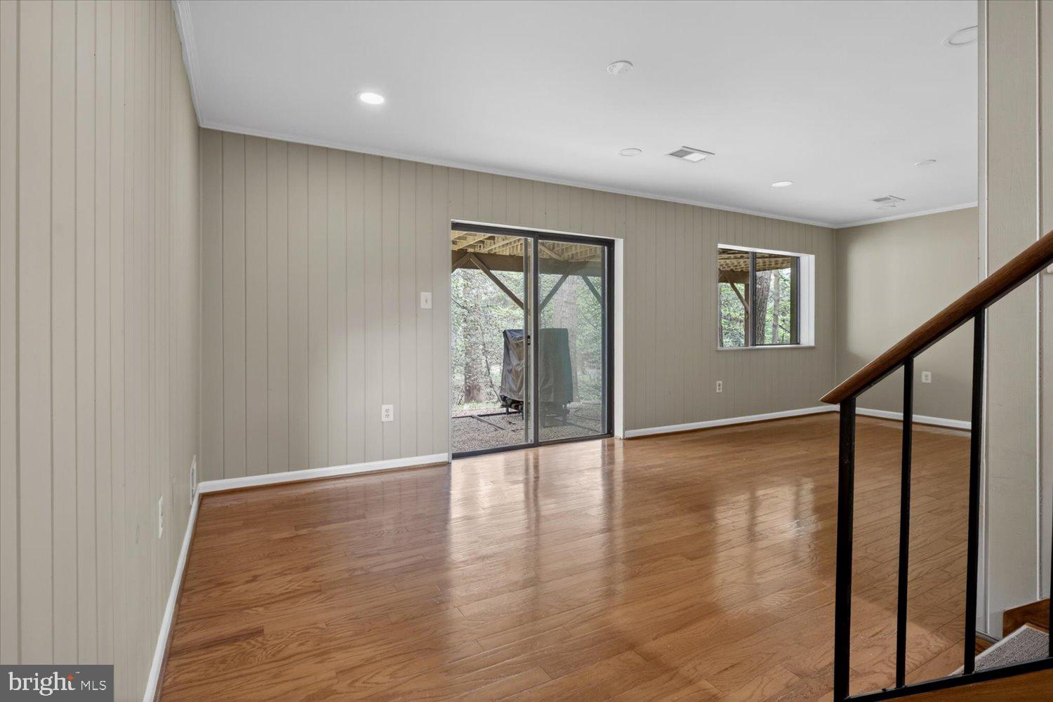 2105 LIRIO COURT