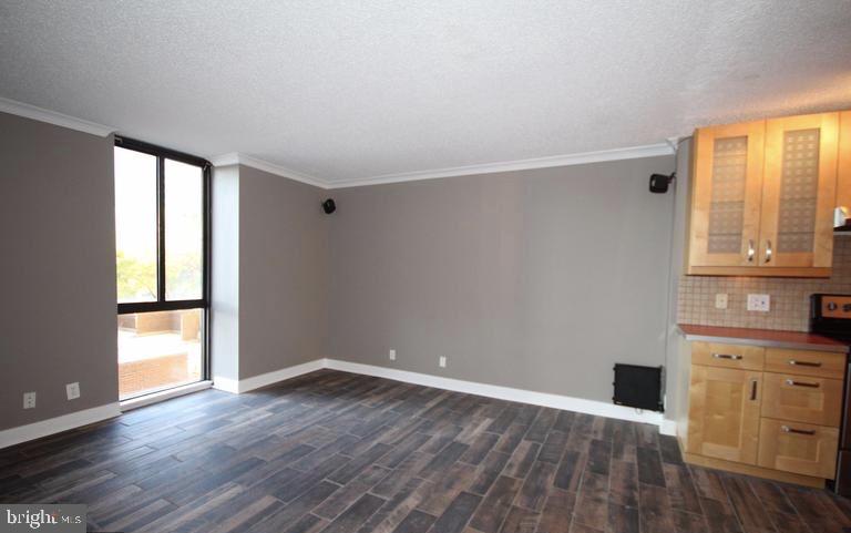 6800 FLEETWOOD ROAD 214