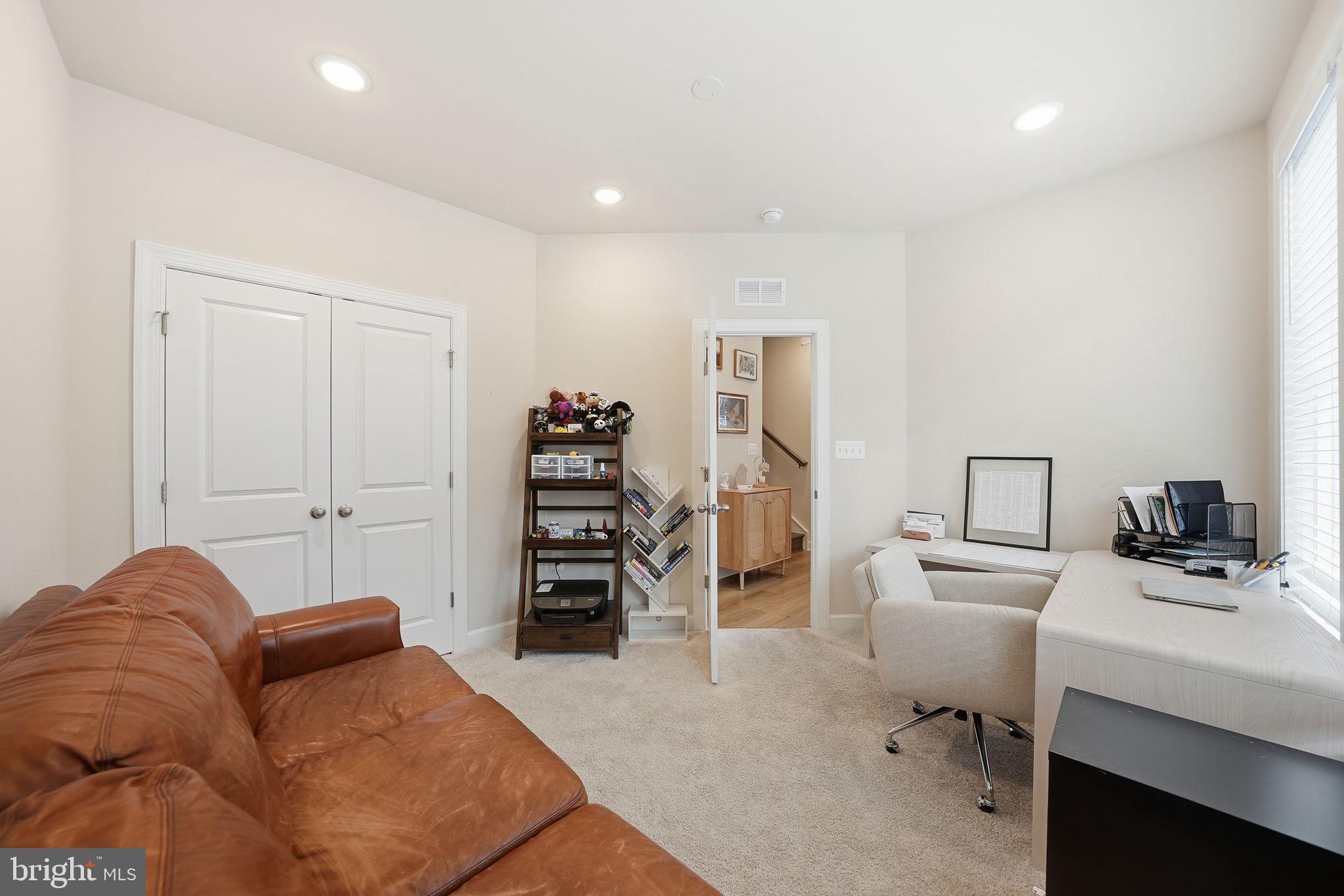7220 MOUNTAINEER DRIVE