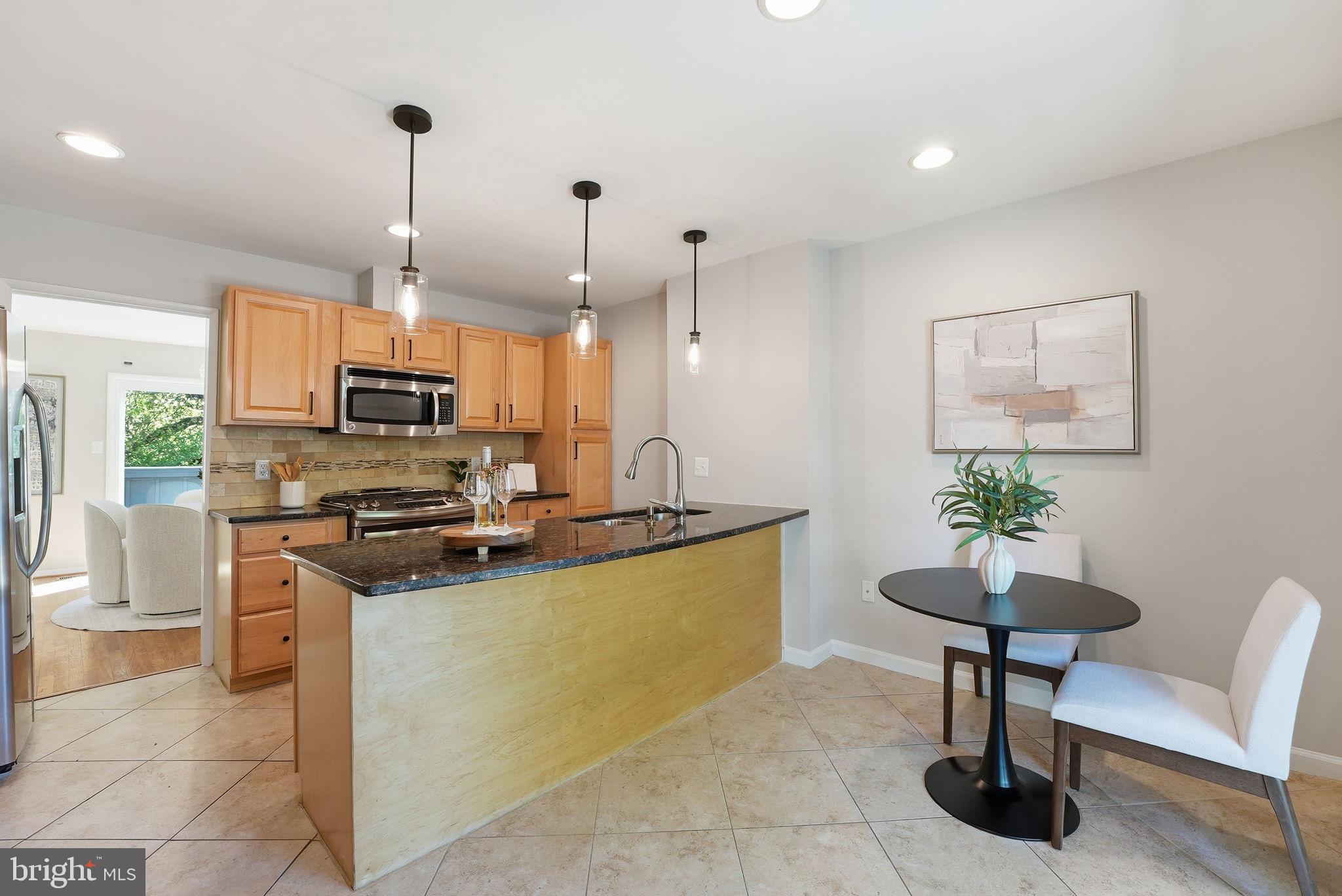 11556 LINKS DRIVE