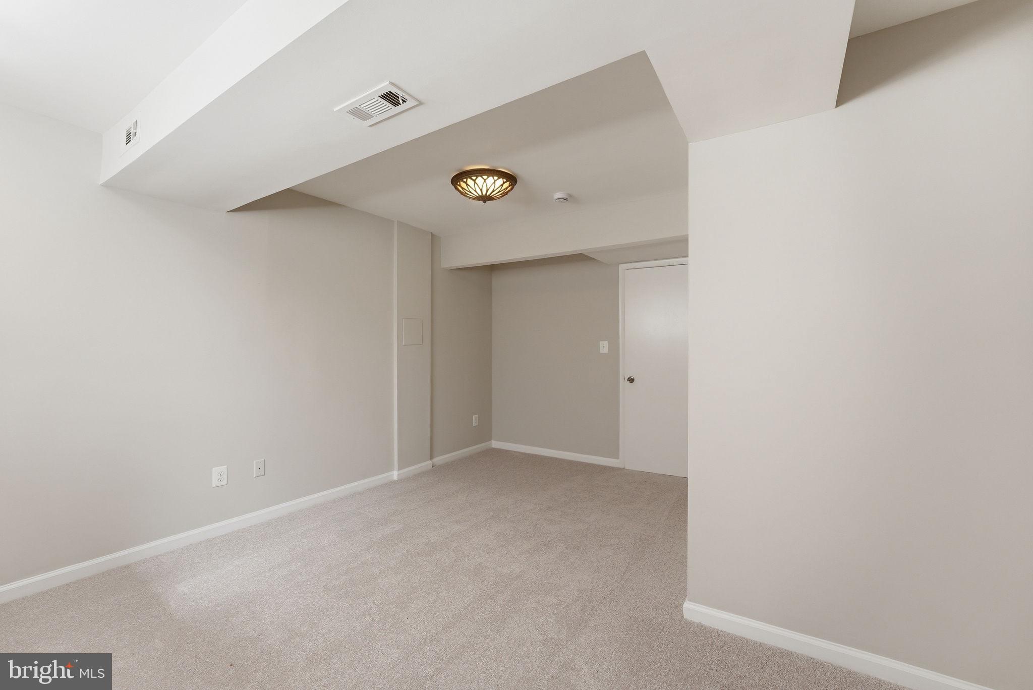 11556 LINKS DRIVE