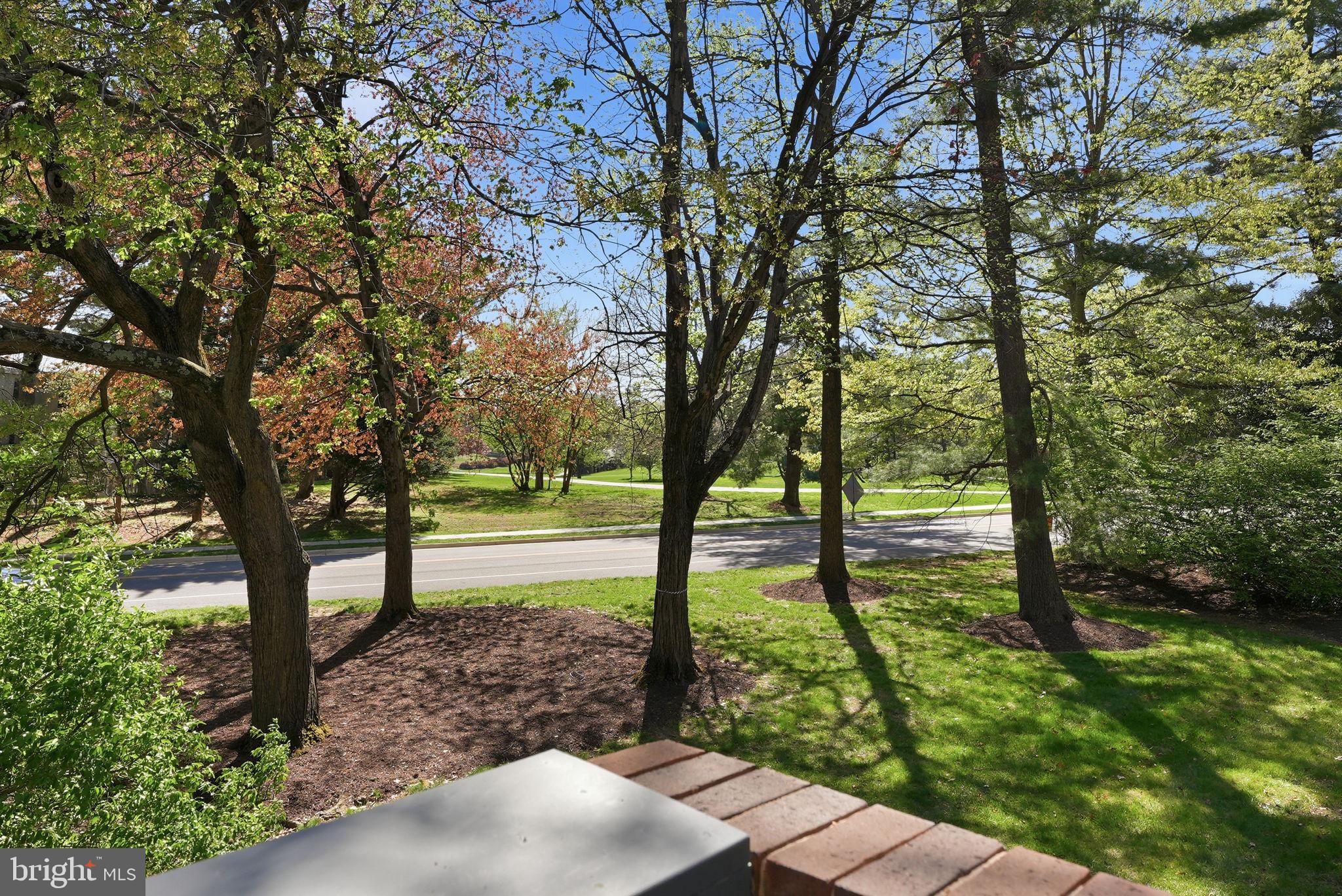 11556 LINKS DRIVE