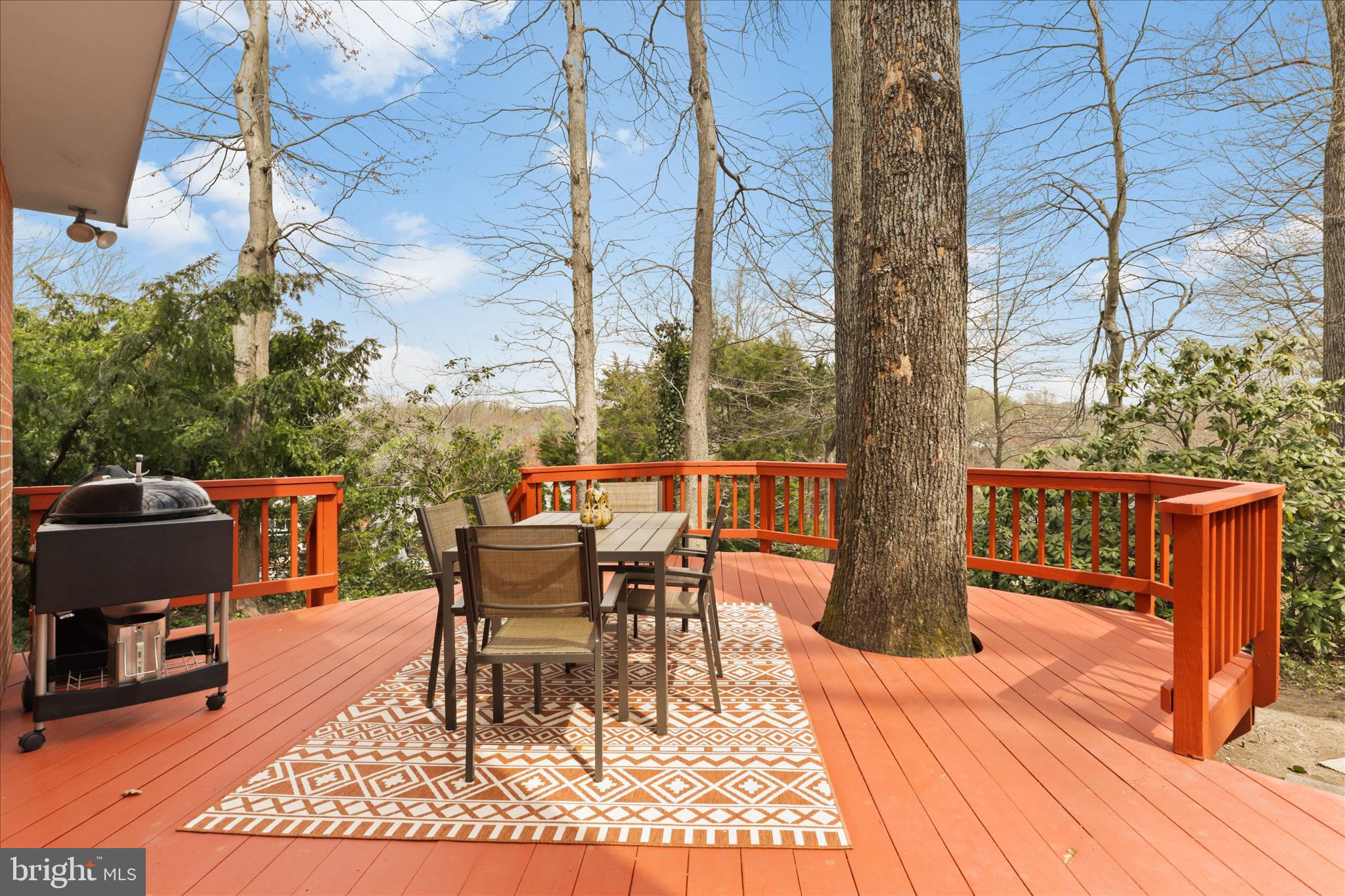 3821 KING ARTHUR ROAD