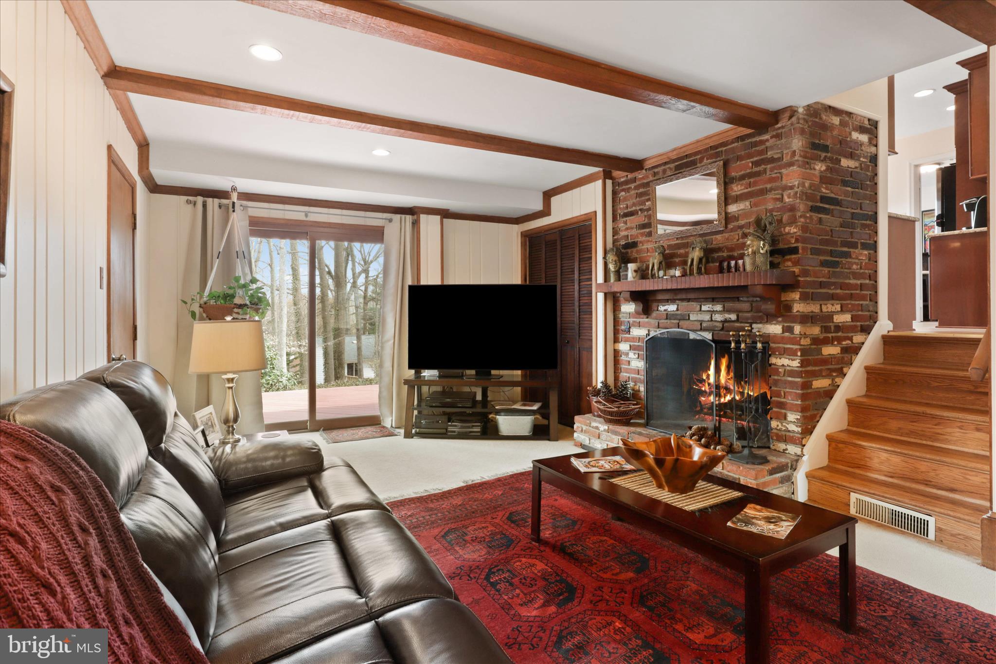 3821 KING ARTHUR ROAD