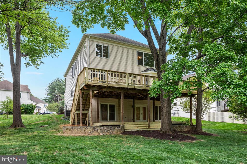 2898 GRETNA PLACE