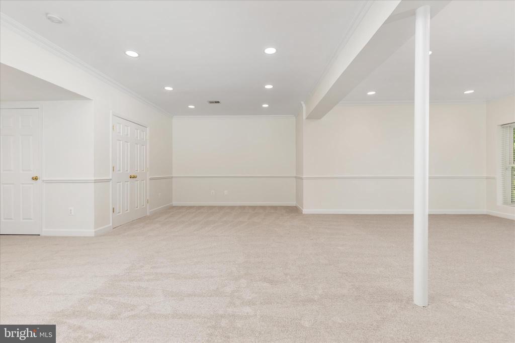2898 GRETNA PLACE