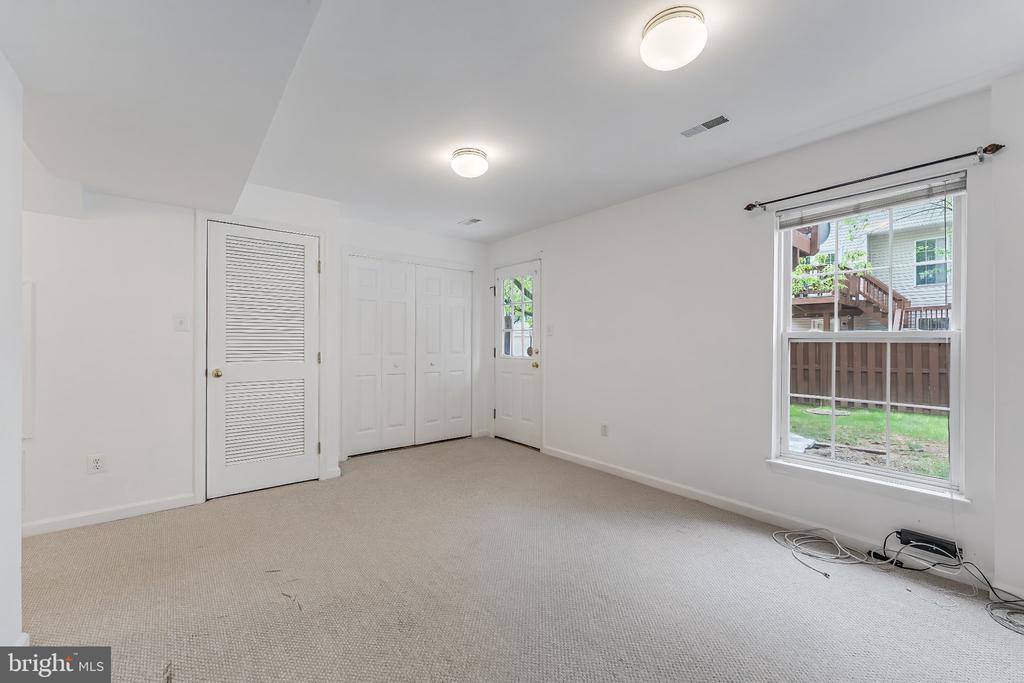6414 LURETA ANN LANE