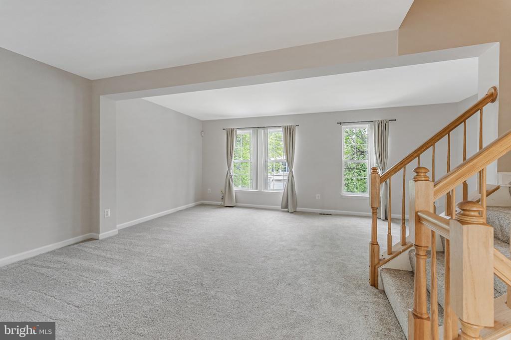 6414 LURETA ANN LANE