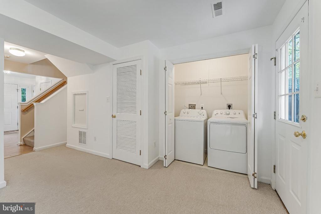 6414 LURETA ANN LANE