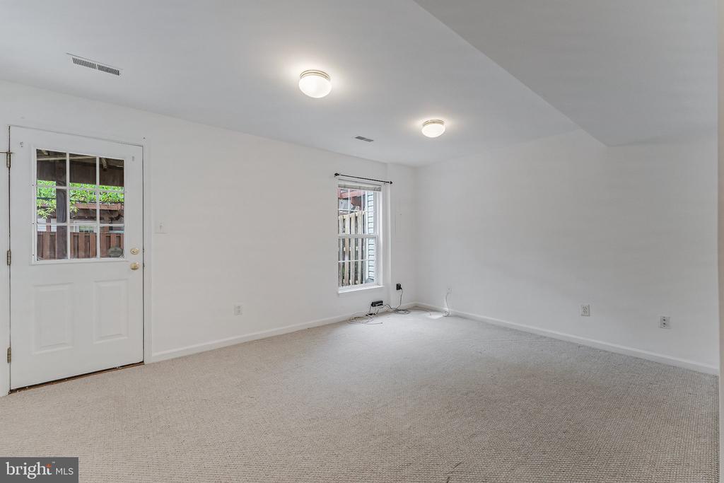 6414 LURETA ANN LANE