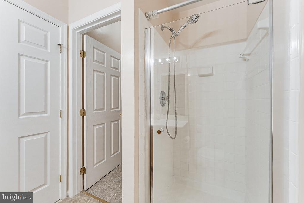 6414 LURETA ANN LANE
