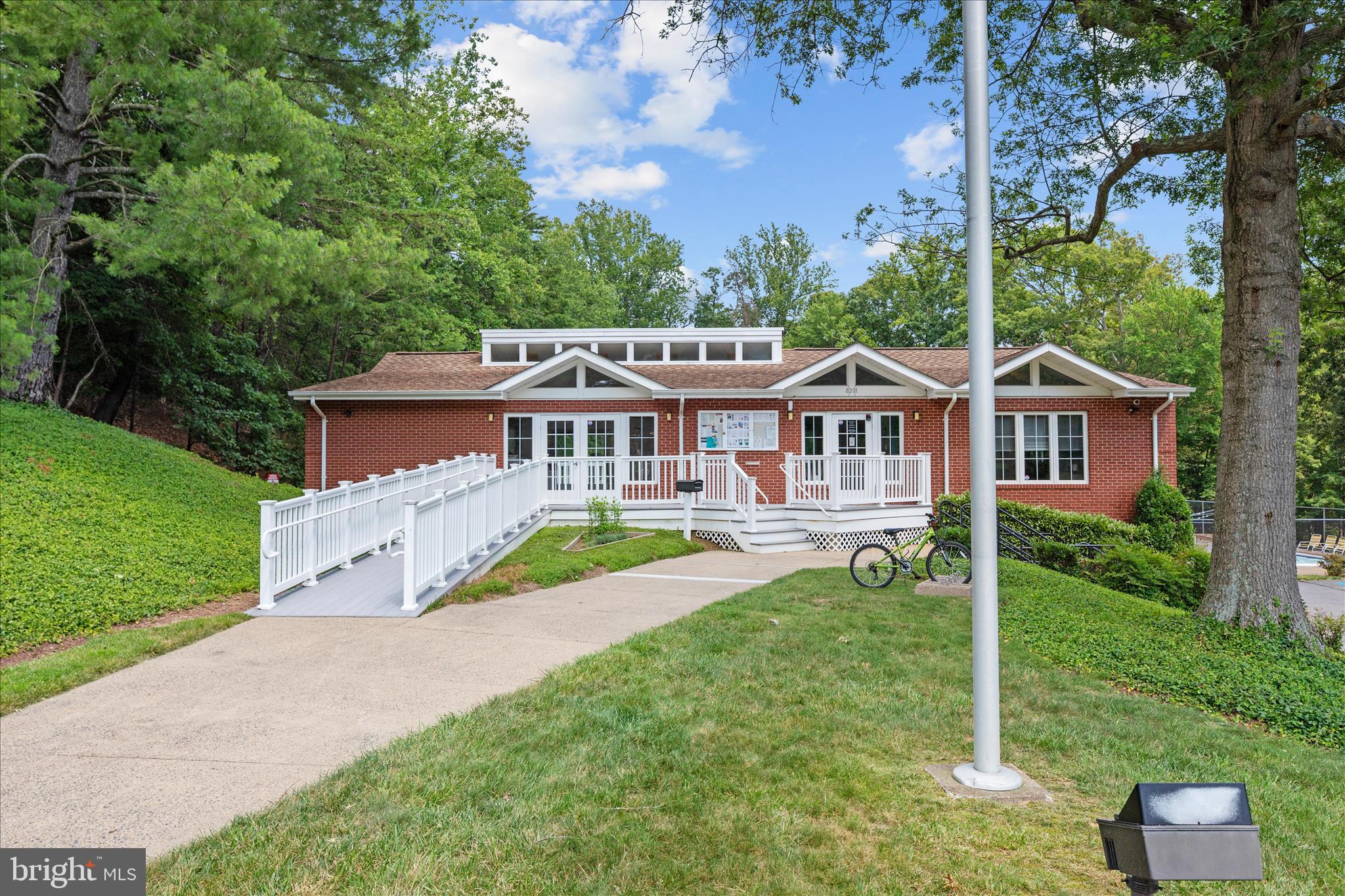 8307 CRESTMONT CIRCLE