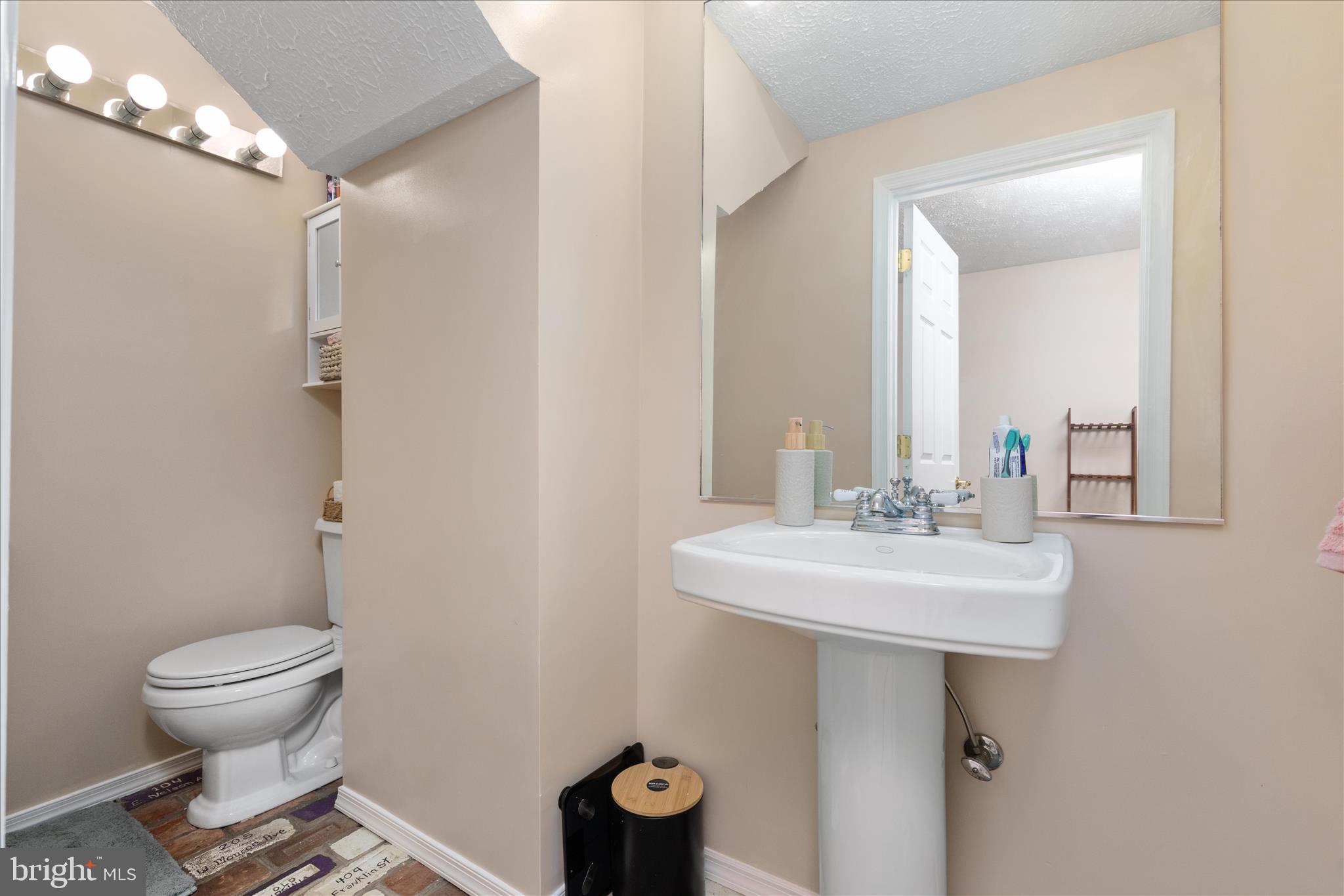 8307 CRESTMONT CIRCLE