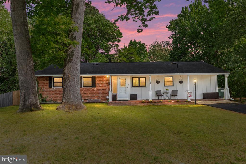 4607 MAYOR PLACE