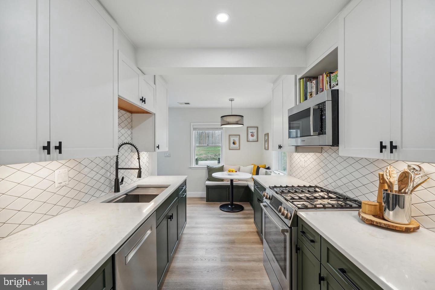 3003 ELMWOOD DRIVE