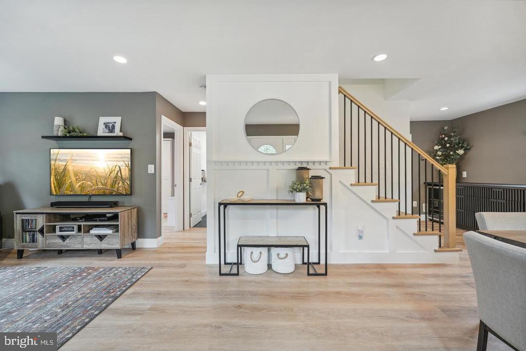 3003 ELMWOOD DRIVE