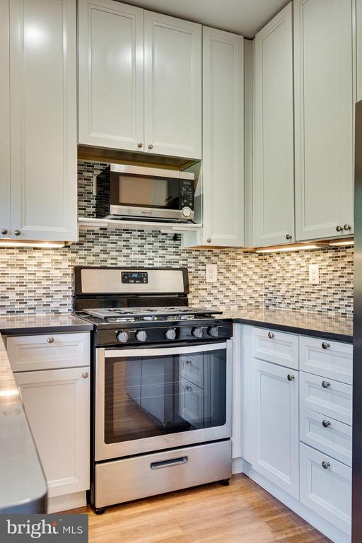 12114 WEDGEWAY COURT