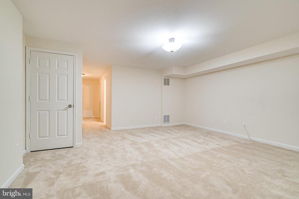 12114 WEDGEWAY COURT