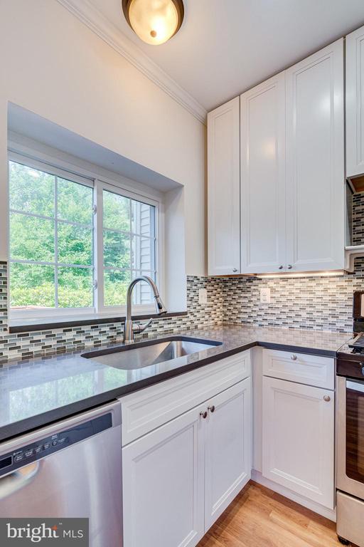 12114 WEDGEWAY COURT