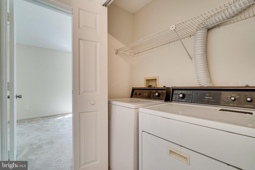 12114 WEDGEWAY COURT