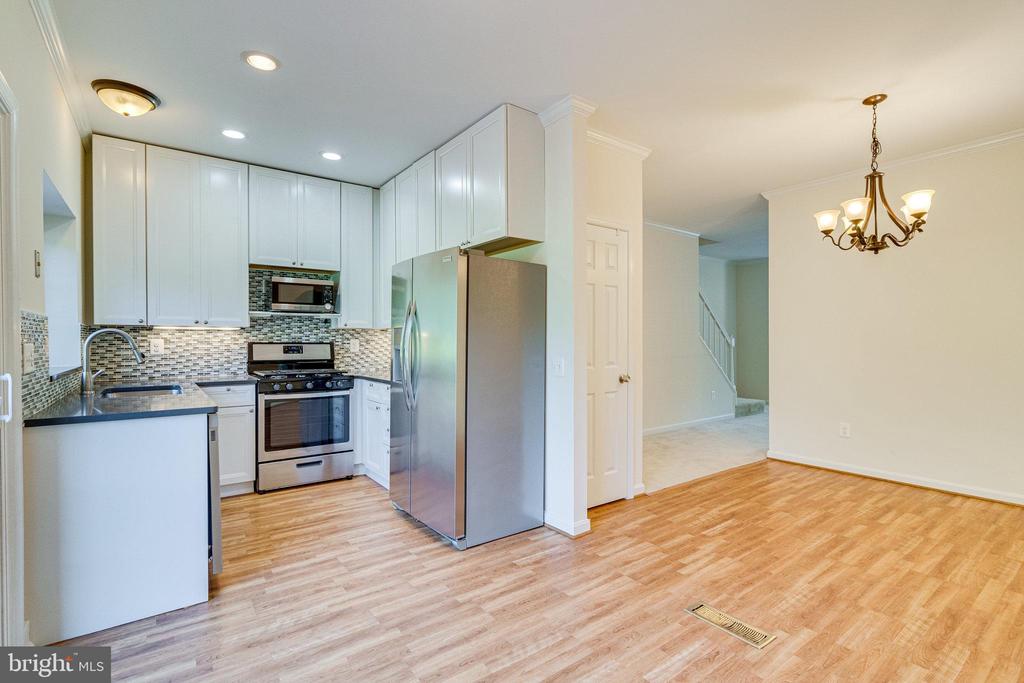12114 WEDGEWAY COURT