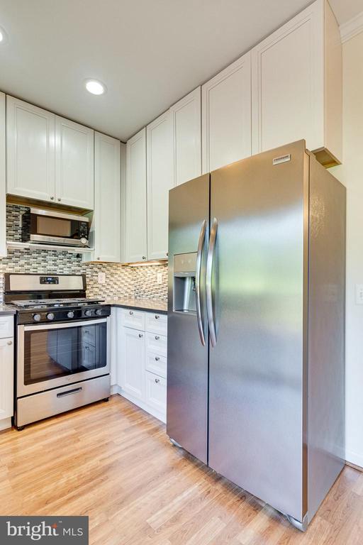 12114 WEDGEWAY COURT