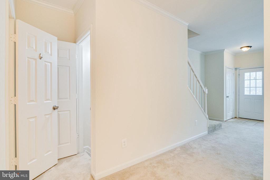 12114 WEDGEWAY COURT