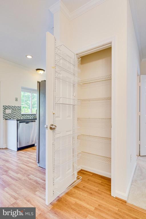 12114 WEDGEWAY COURT