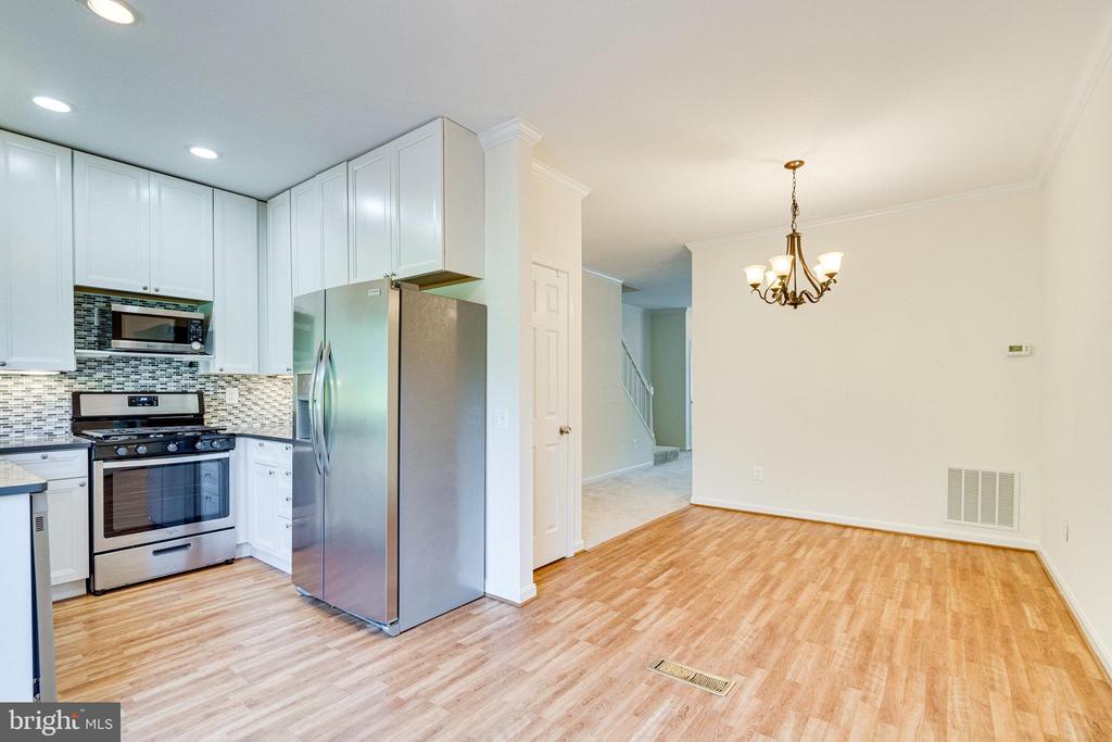 12114 WEDGEWAY COURT