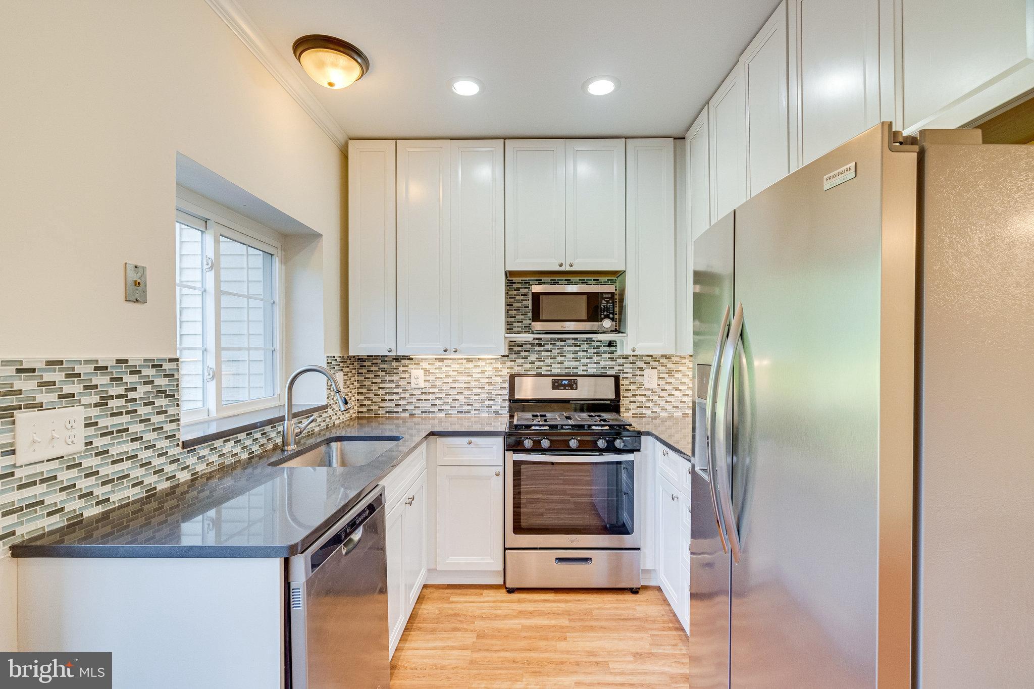 12114 WEDGEWAY COURT