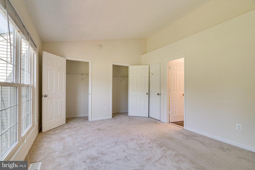 12114 WEDGEWAY COURT
