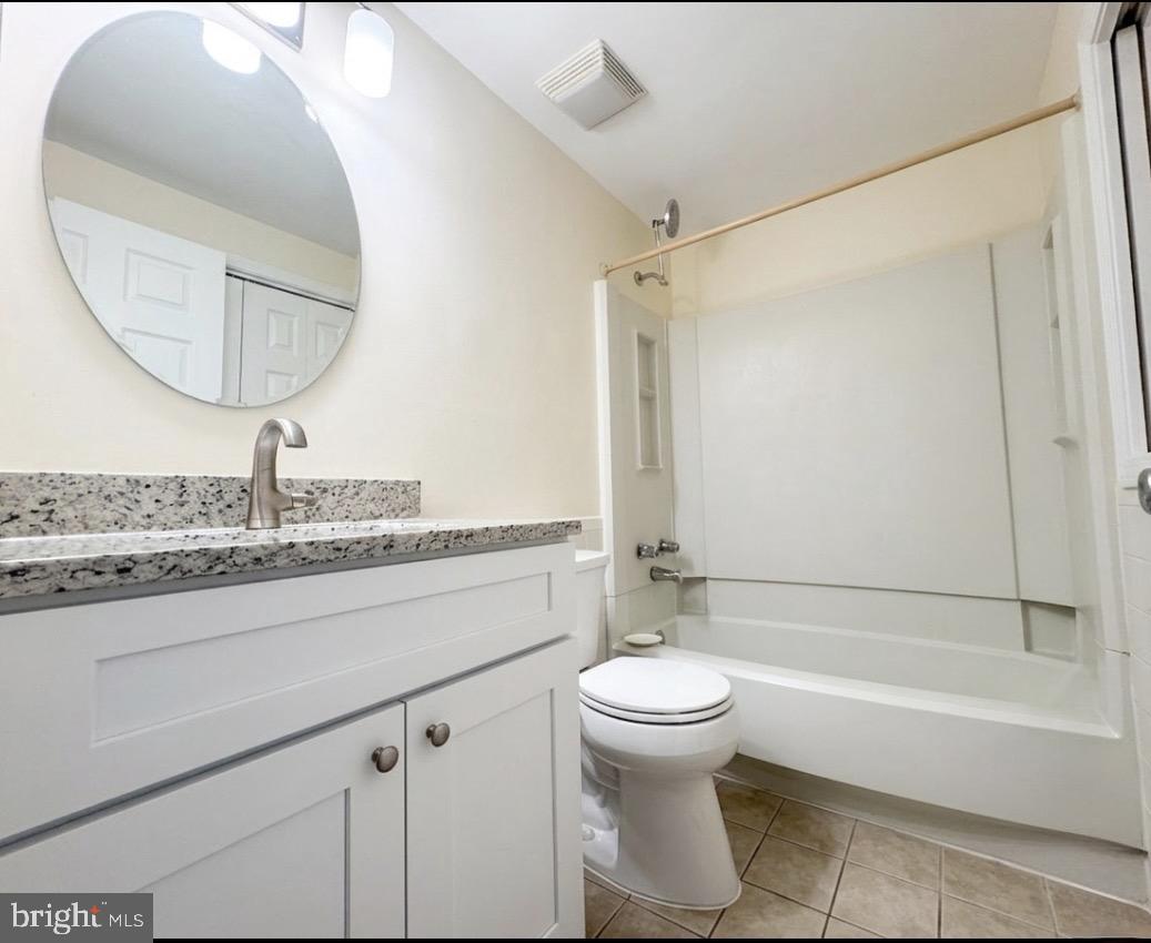 7021 BRYANT TOWNE COURT