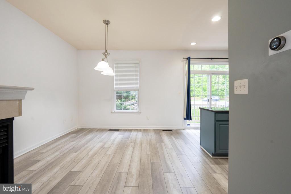 8735 MILL TOWNS COURT