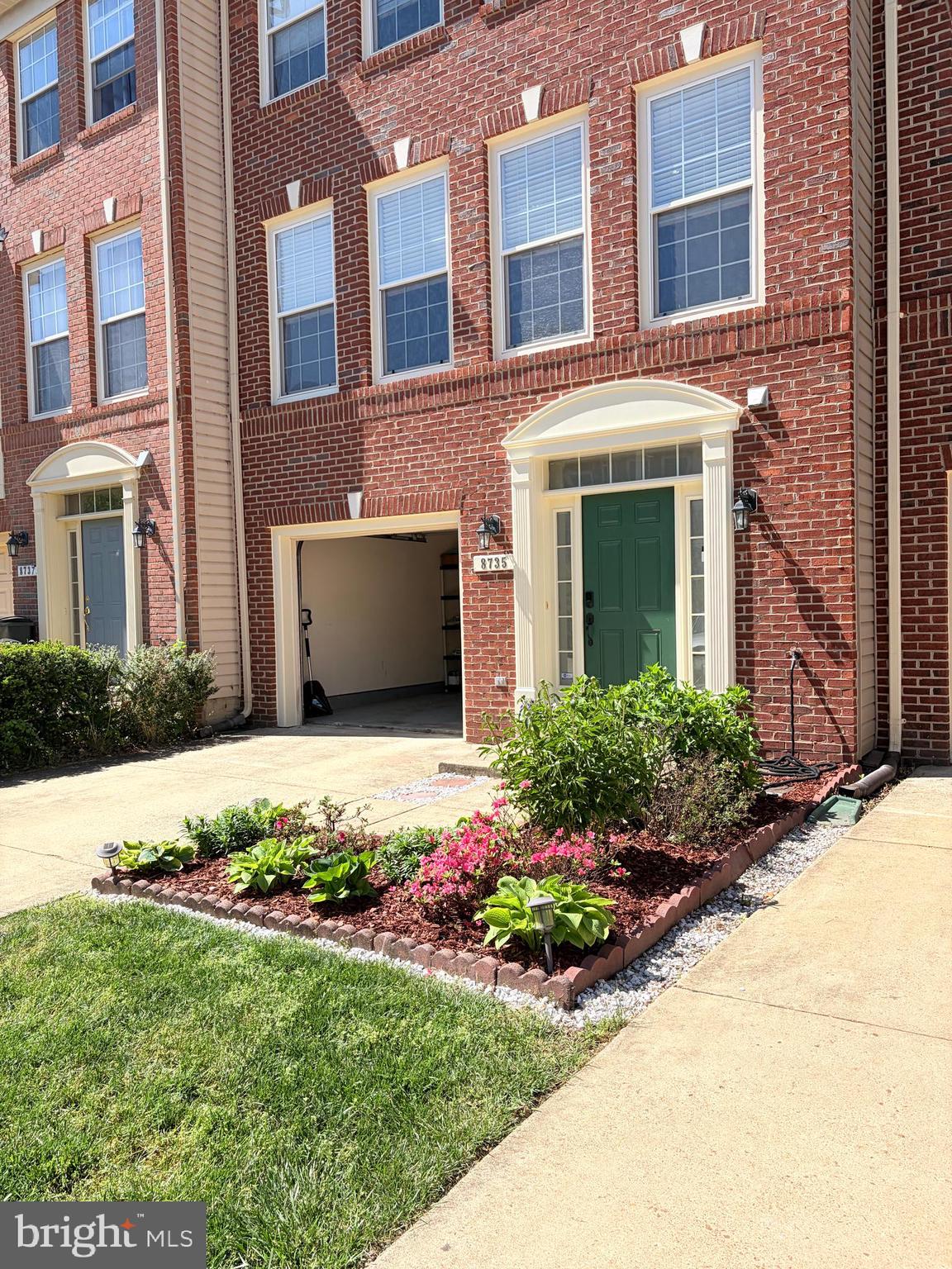 8735 MILL TOWNS COURT