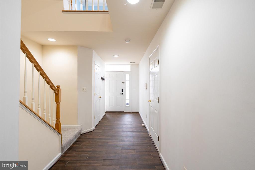 8735 MILL TOWNS COURT
