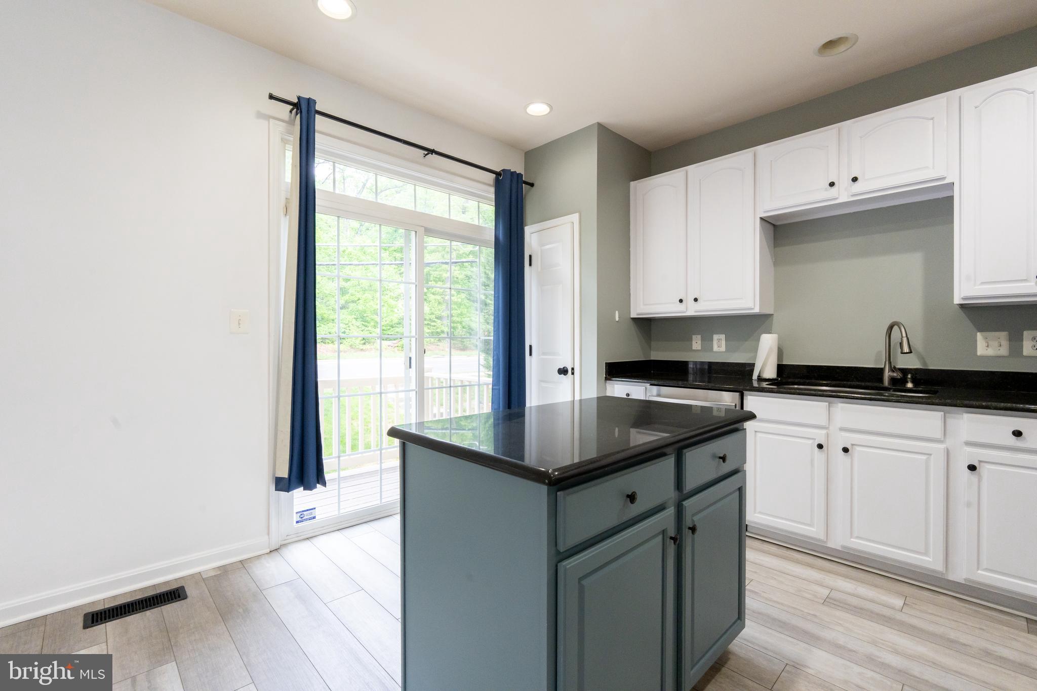 8735 MILL TOWNS COURT