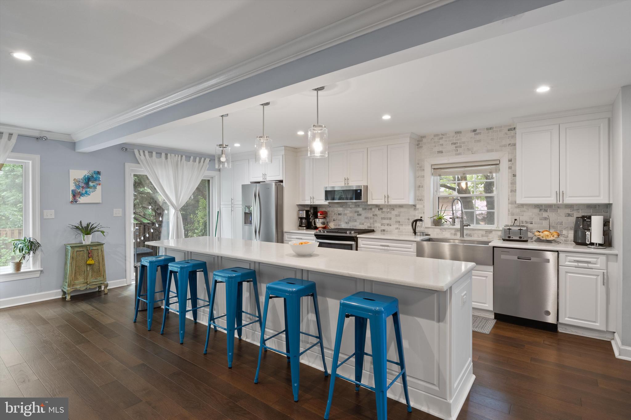 6369 BRAMPTON COURT