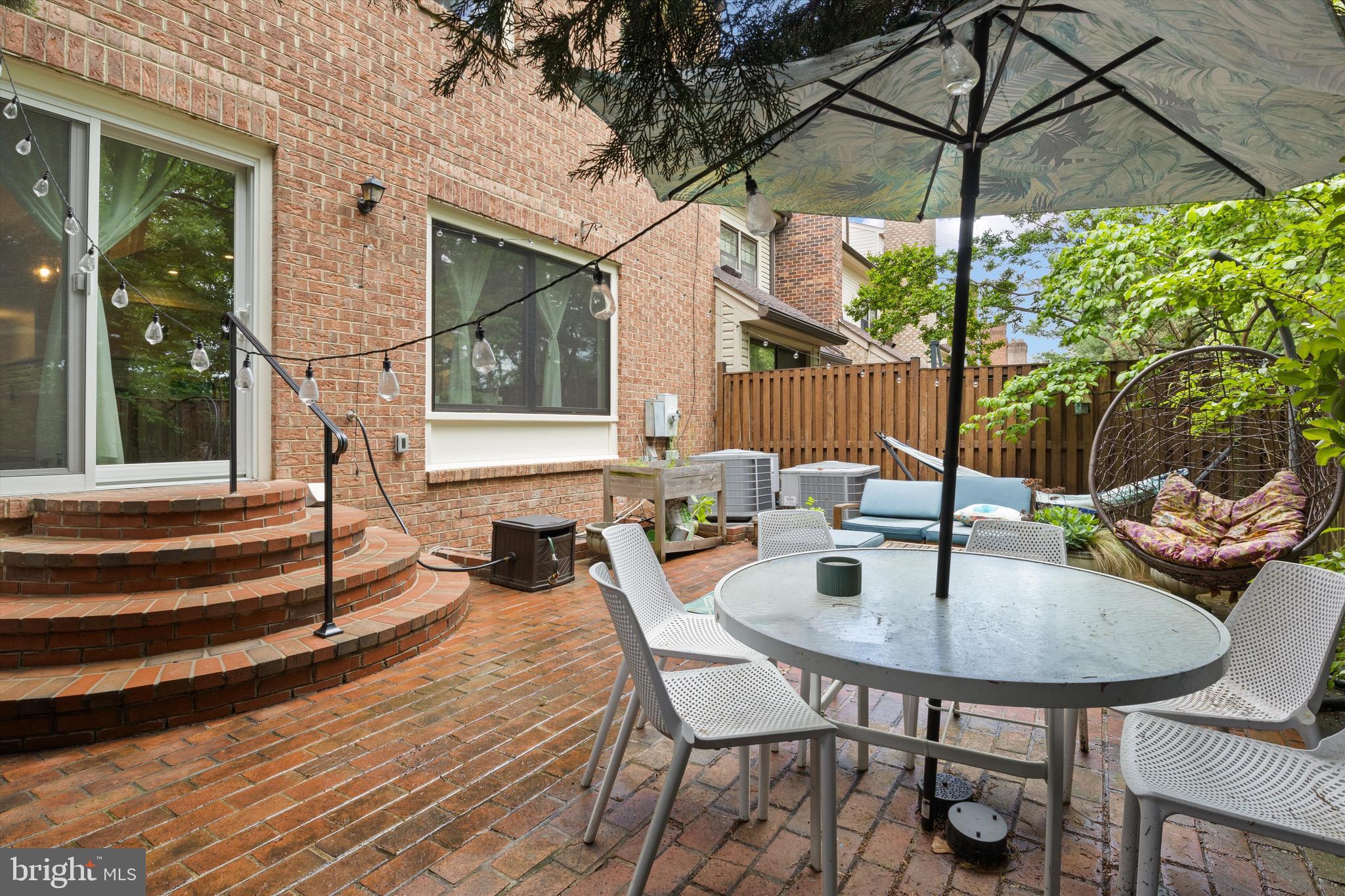 6369 BRAMPTON COURT